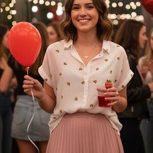 Jane and Delancey Rainbow Hearts print top size M